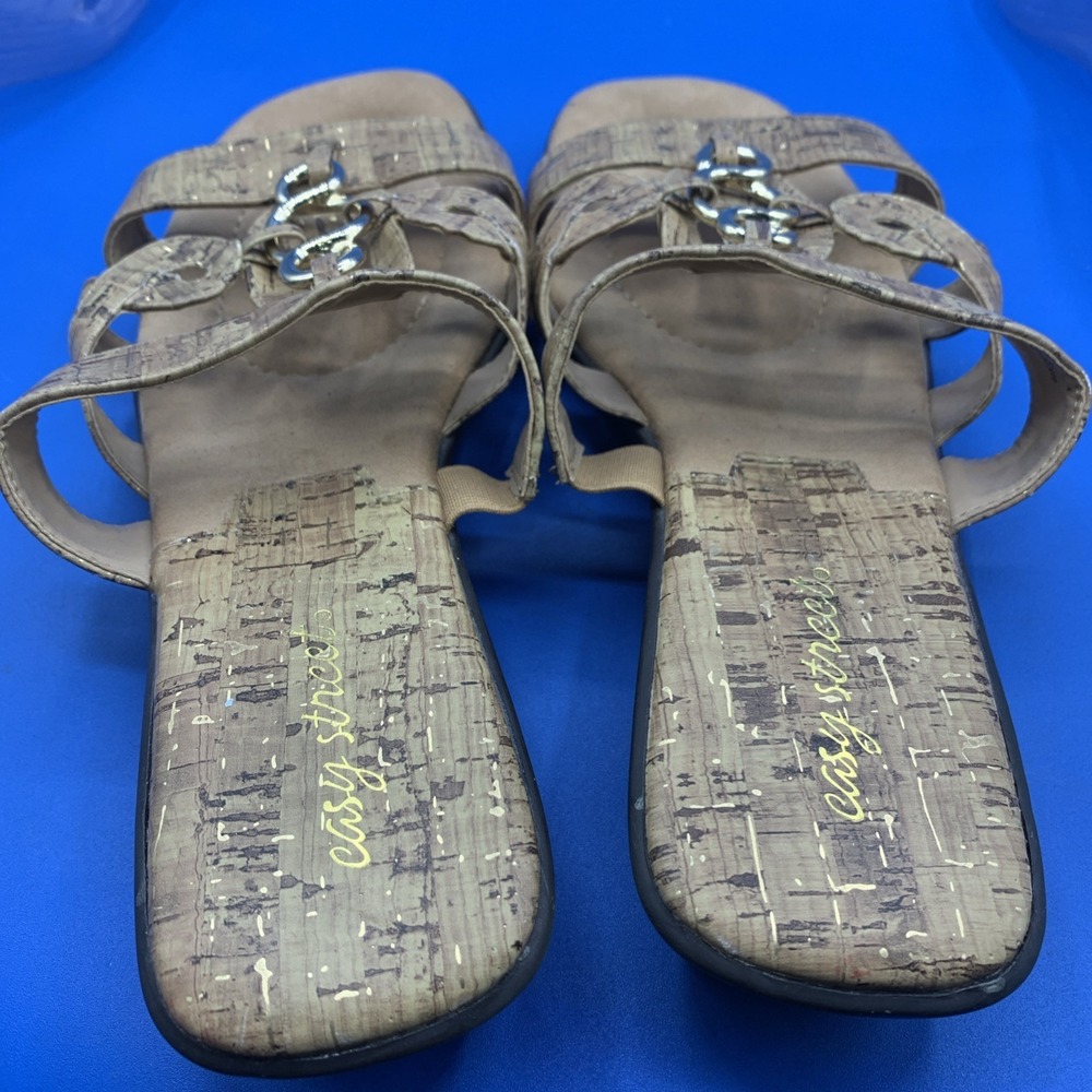 Easy Street Women's Torrid Flat Sandal Color Cork - Size 11 W (WIDE) - Picture 2 of 7